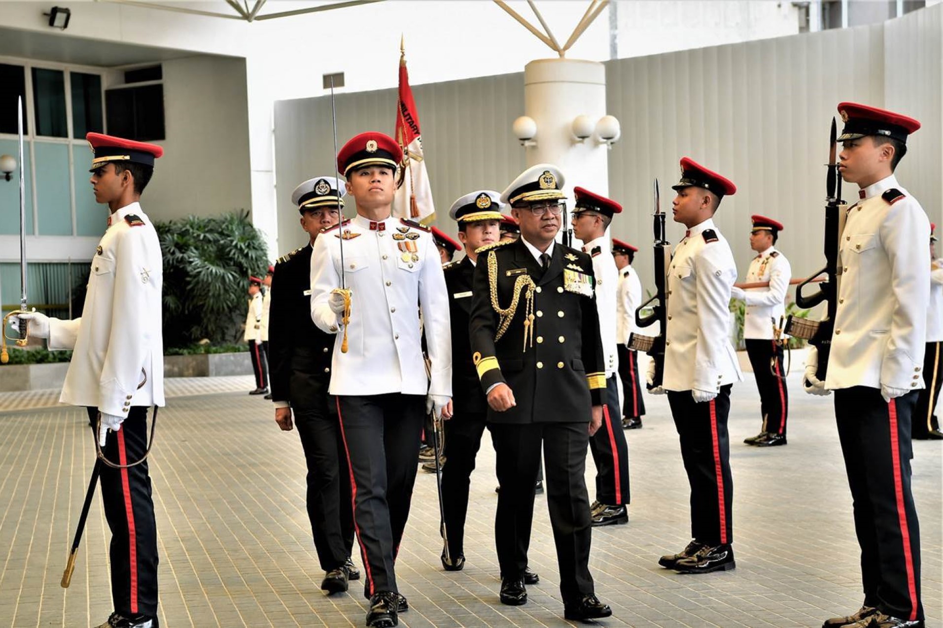 Commander of the Royal Brunei Navy Receives Prestigious Military Award