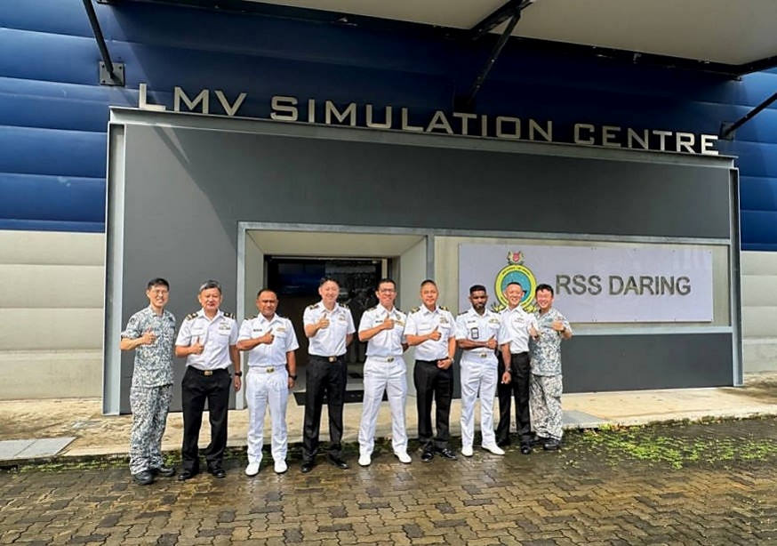 Visit to RSS Daring for hands-on experience!