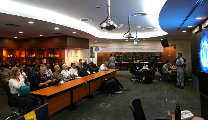 The participants visited the Information Fusion Centre (IFC) where they were briefed by MAJ Surendran Vijay Kumar, Head Exercise & Engagement.