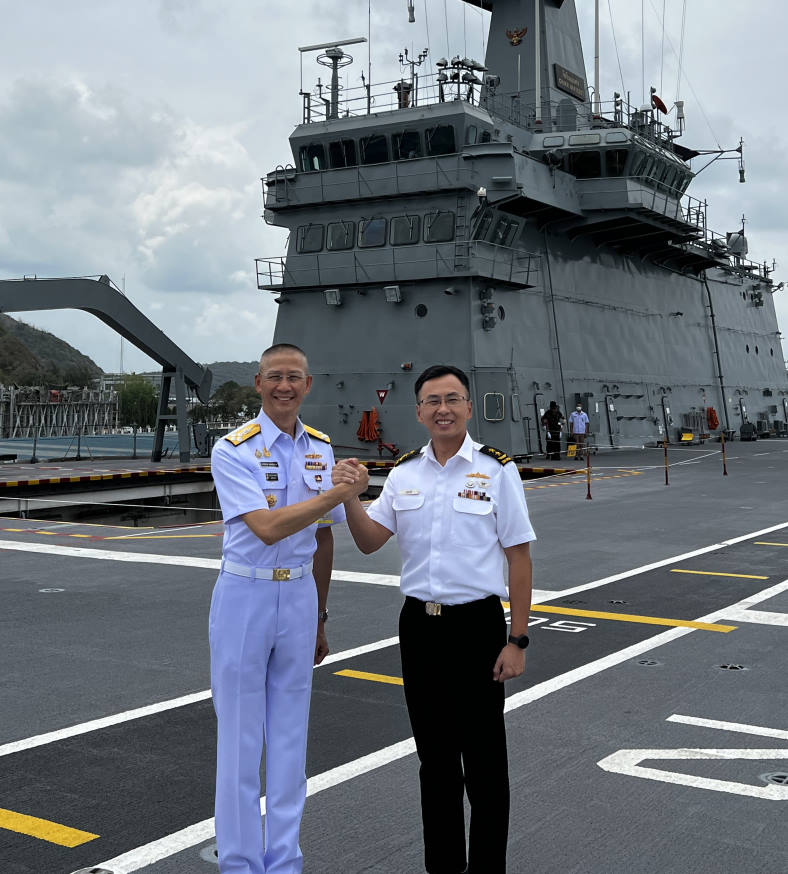 RADM Wat and Commander-in-Chief, Royal Thai Fleet, ADM Chatchai Thongsaard on board the Royal Thai Navy's flagship HTMS Chakri Naruebet.