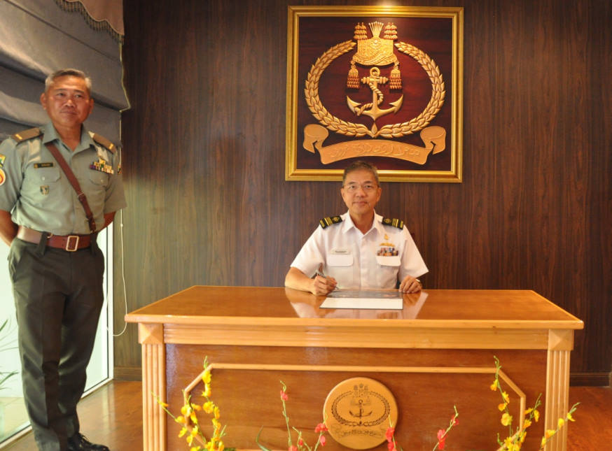 Signing the guest book to commemorate the 16th SWEP 2023.