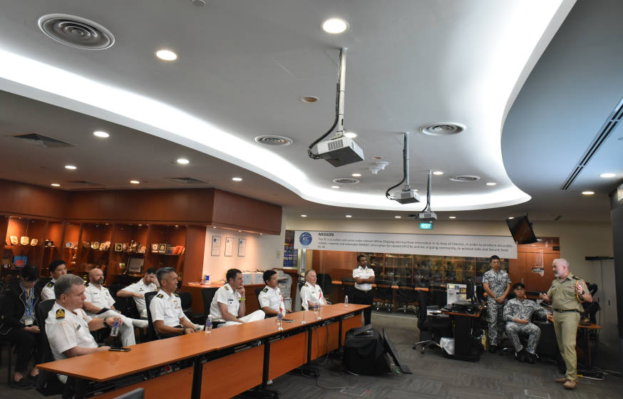 VADM Topshee also visited our Information Fusion Centre (IFC) where Lieutenant Colonel Gregory Nette (far right), Canadian's Deputy Defence Attaché and International Liaison Officer (ILO) in IFC, shared about the IFC.