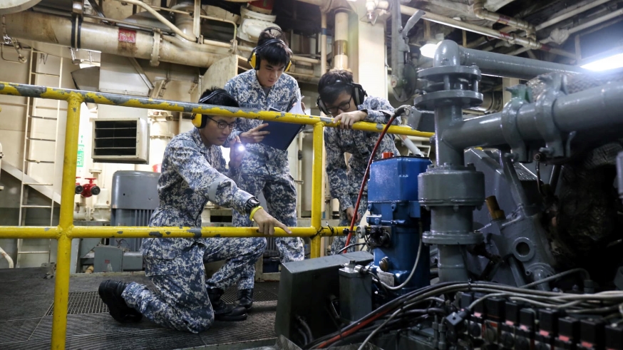 Going for engineering rounds. Our future engineers learnt just what it means to keep the ship operationally ready.